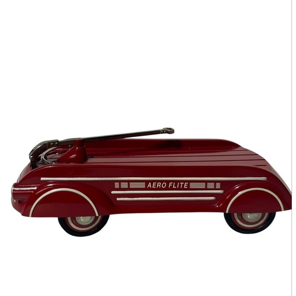 Hallmark Other - Hallmark 1940 Aero Flite Wagon replica